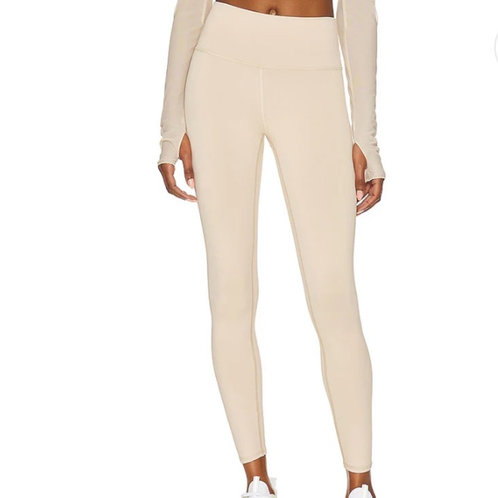 Alo Yoga 7/8 High-waist Airlift Legging in Macadamia